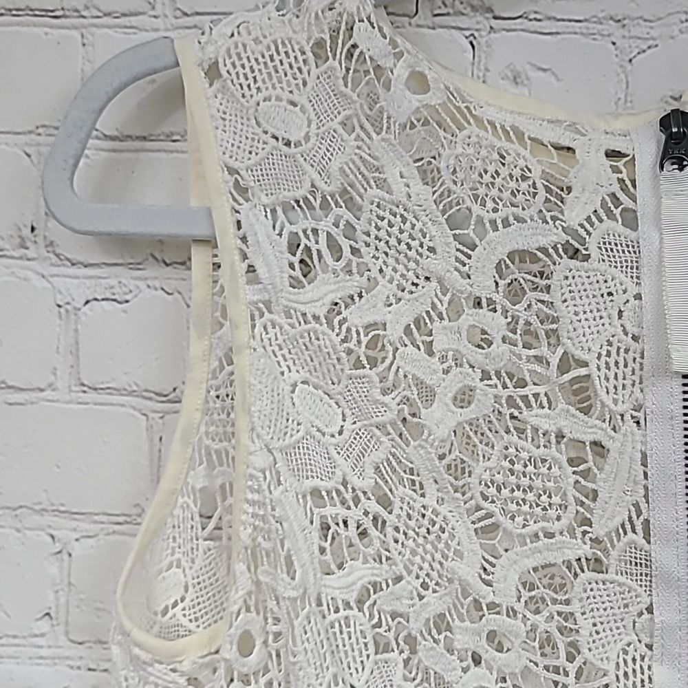 CAbi Needle Lace Shell Ivory Floral Crochet Peplum Blouse Romantic Top M Medium - Picture 10 of 14